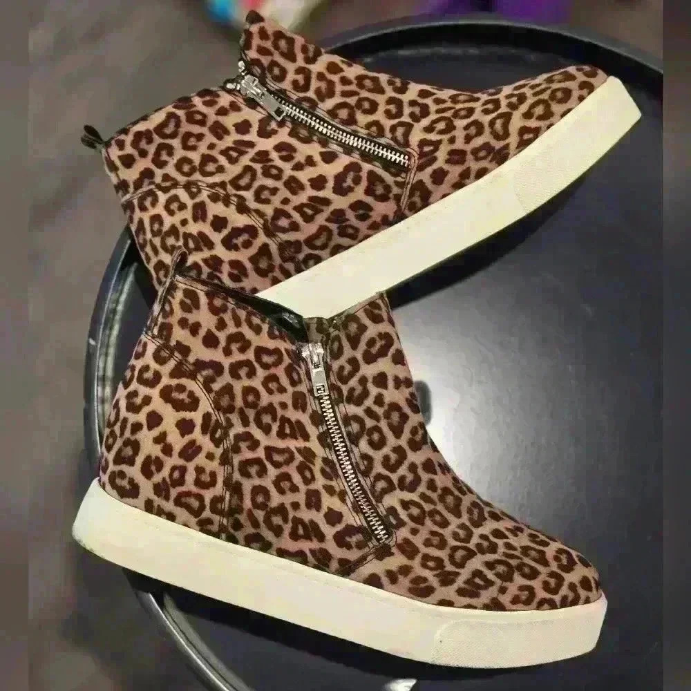 Soda Lepord Print Wedge Platform Sneaker Size 11